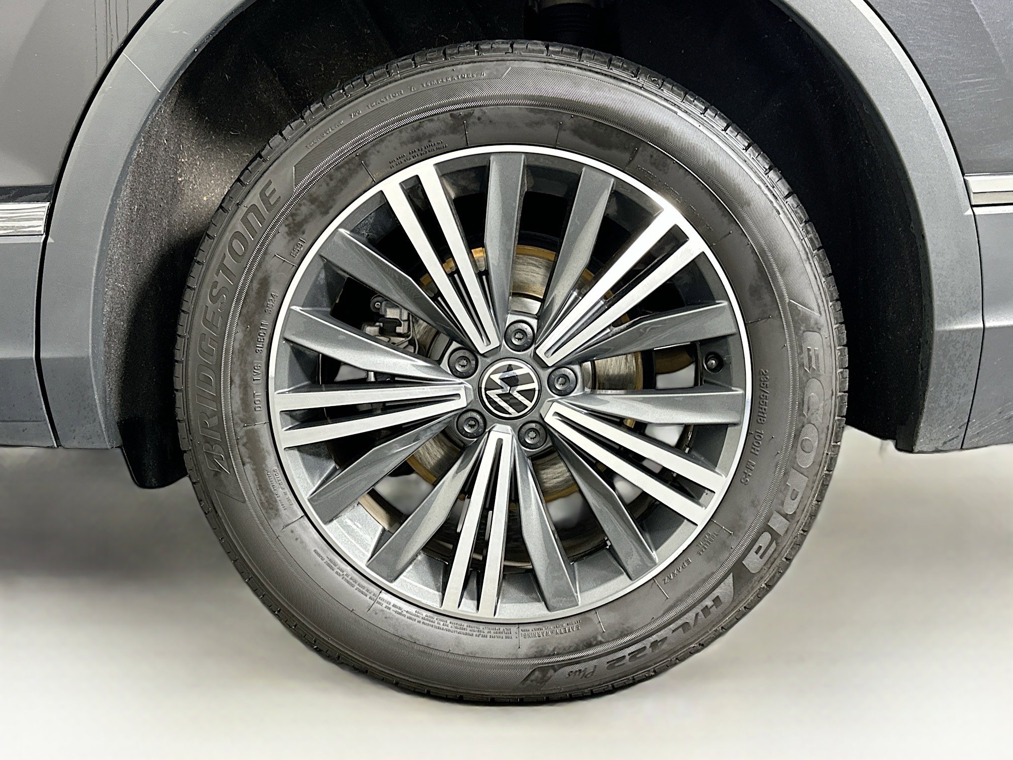 Used 2024 Volkswagen Tiguan Wolfsburg Edition image 11