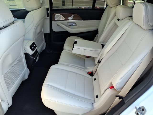 New 2026 Mercedes-Benz GLS 450 4MATIC image 17
