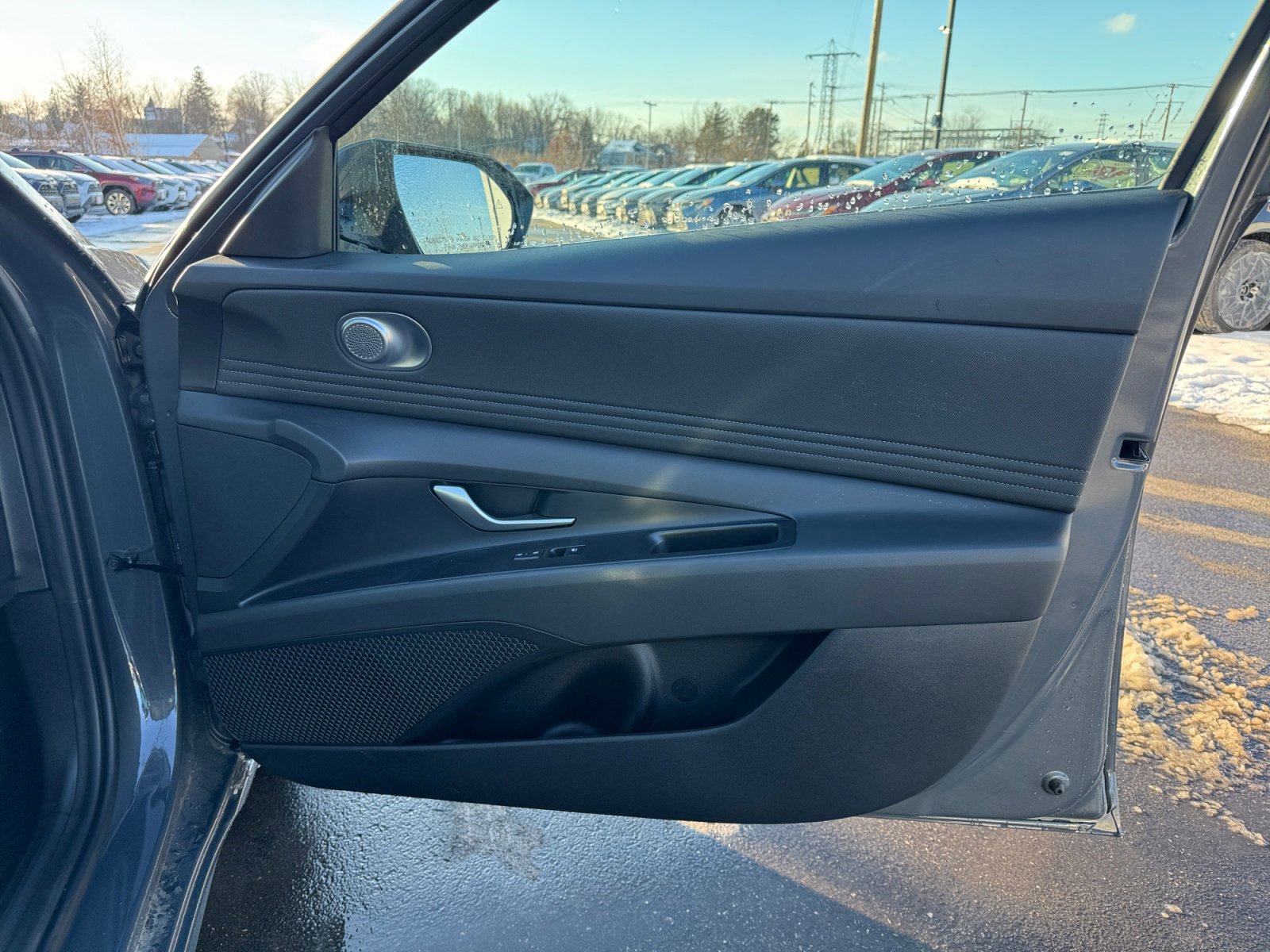 New 2025 Hyundai Elantra SEL image 30