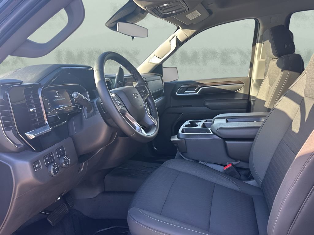 Used 2023 Chevrolet Silverado 1500 LT Trail Boss w/ Protection Package image 9