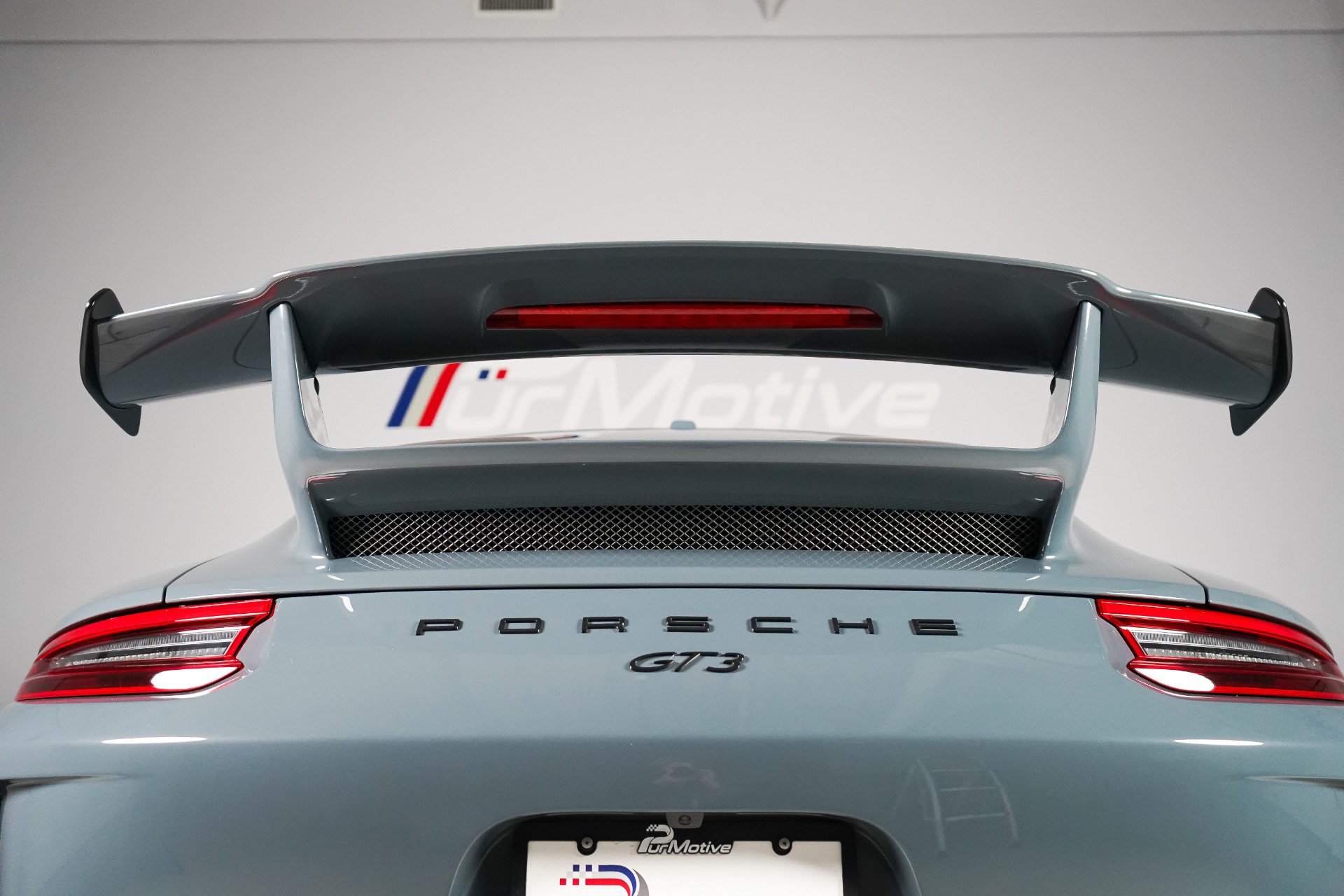 Used 2018 Porsche 911 GT3 RWD image 25