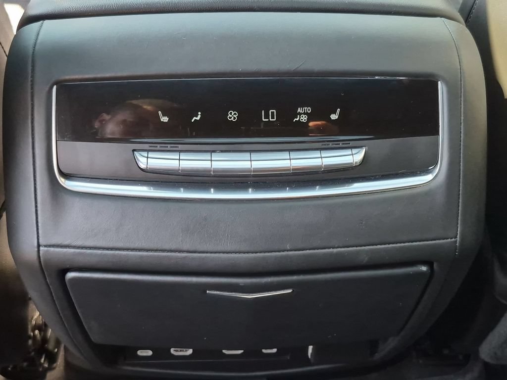 Certified 2024 Cadillac Escalade Sport Platinum w/ LPO, Floor Liner Package AWD/4WD image 14