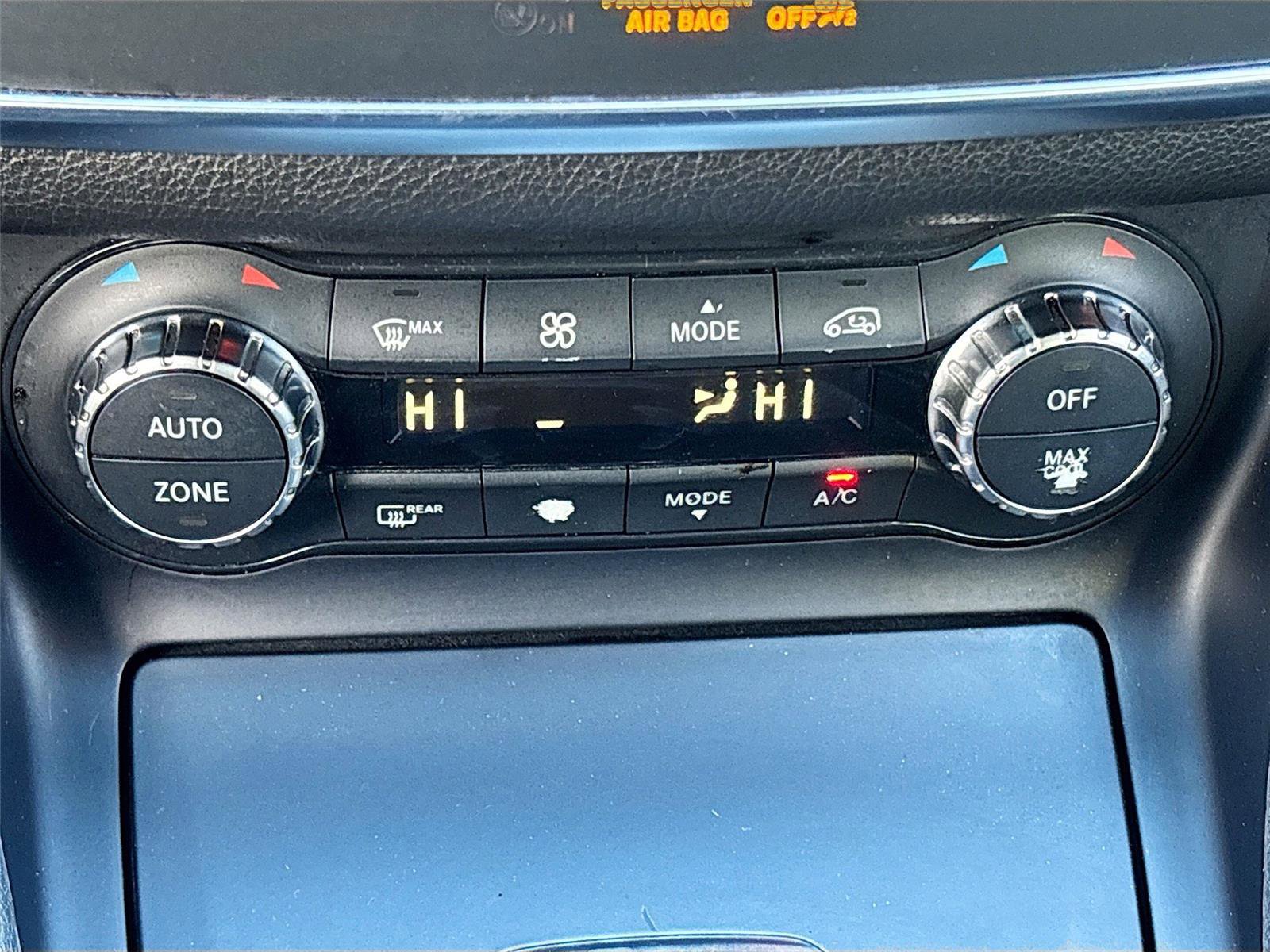 Used 2016 Mercedes-Benz GLA 250 image 15