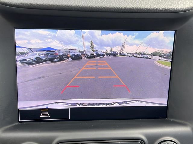 Used 2022 GMC Terrain SLT w/ Infotainment Package II FWD image 16