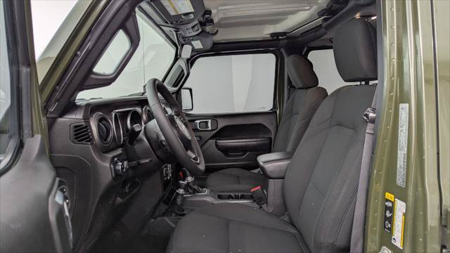 Used 2023 Jeep Gladiator Sport AWD/4WD image 14