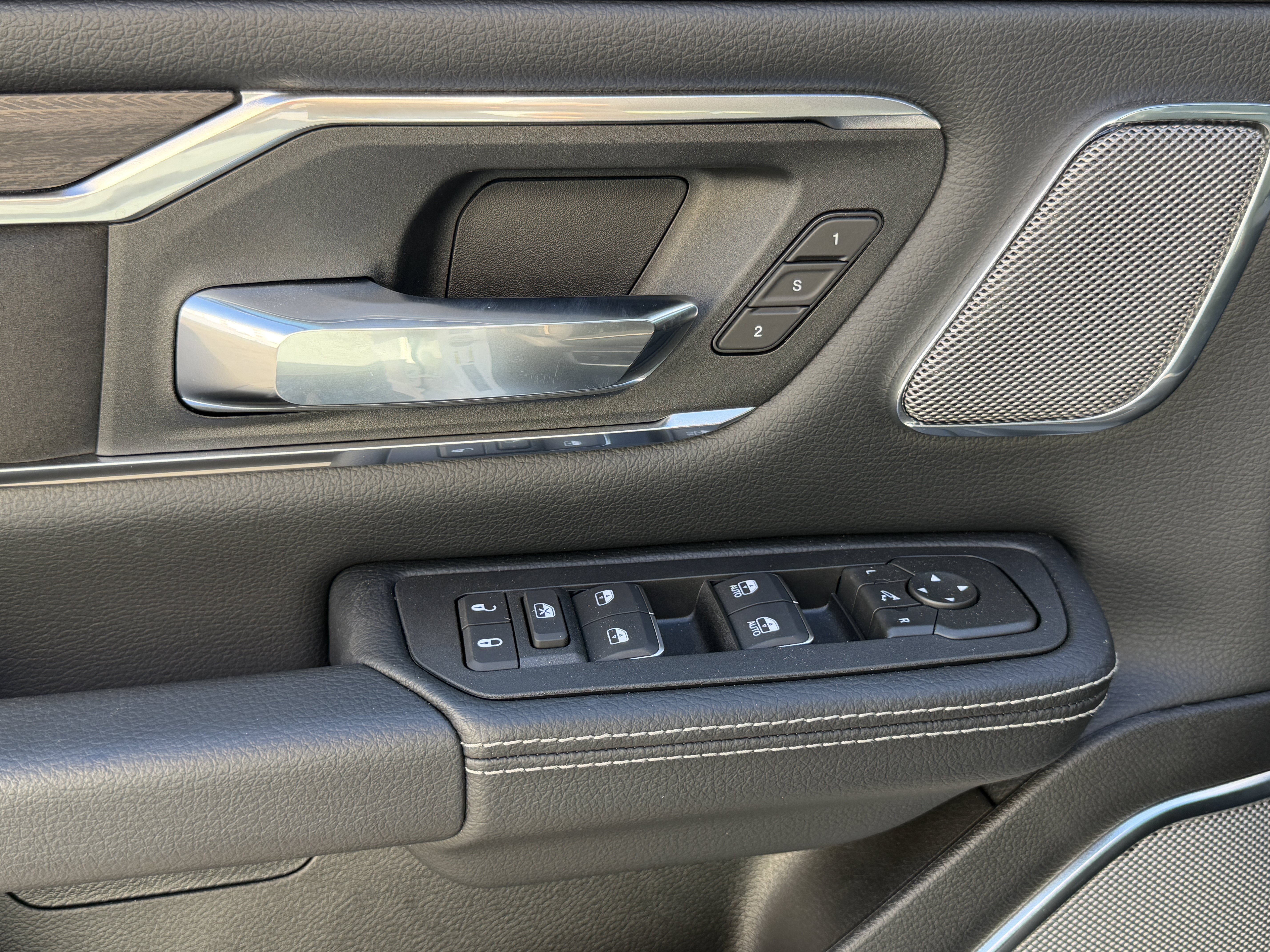 New 2026 RAM 1500 Laramie w/ Night Edition AWD/4WD image 21