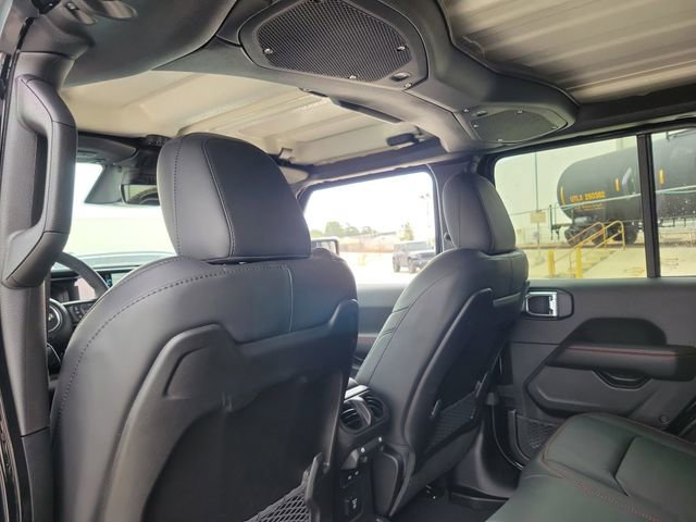 New 2026 Jeep Wrangler Unlimited Rubicon w/ Xtreme 35 Tire Package image 13