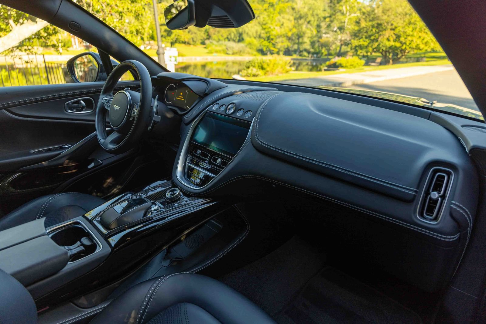 Used 2023 Aston Martin DBX 707 AWD/4WD image 16