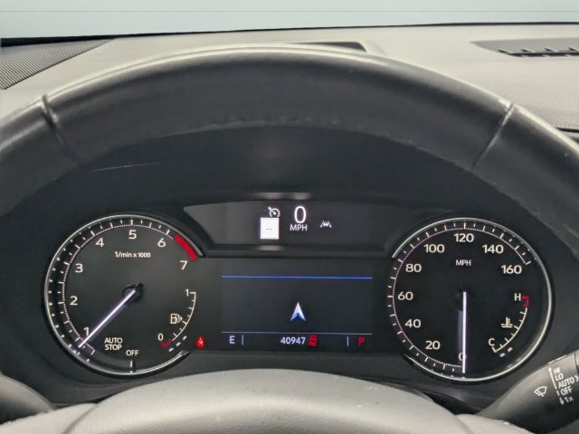 Used 2023 Cadillac XT4 Premium Luxury FWD image 16