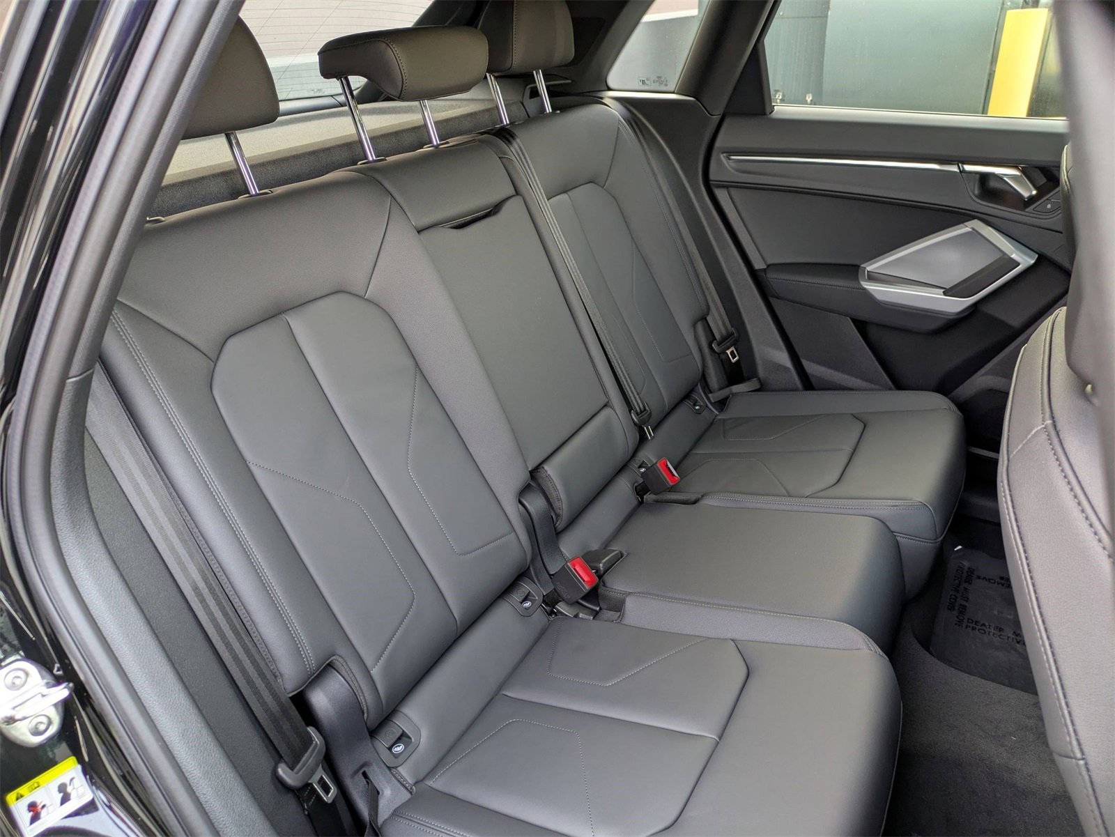 New 2025 Audi Q3 2.0T Premium image 11