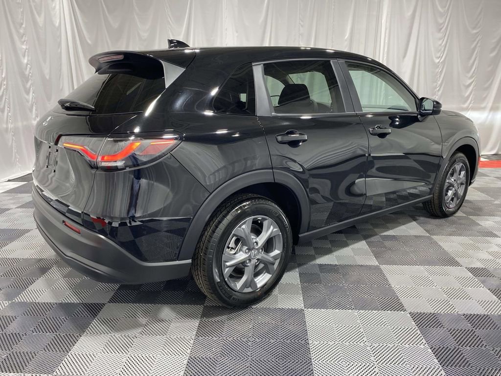 New 2026 Honda HR-V LX image 4