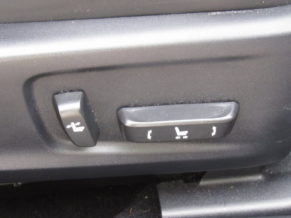 Used 2016 Lexus IS 300 AWD image 20