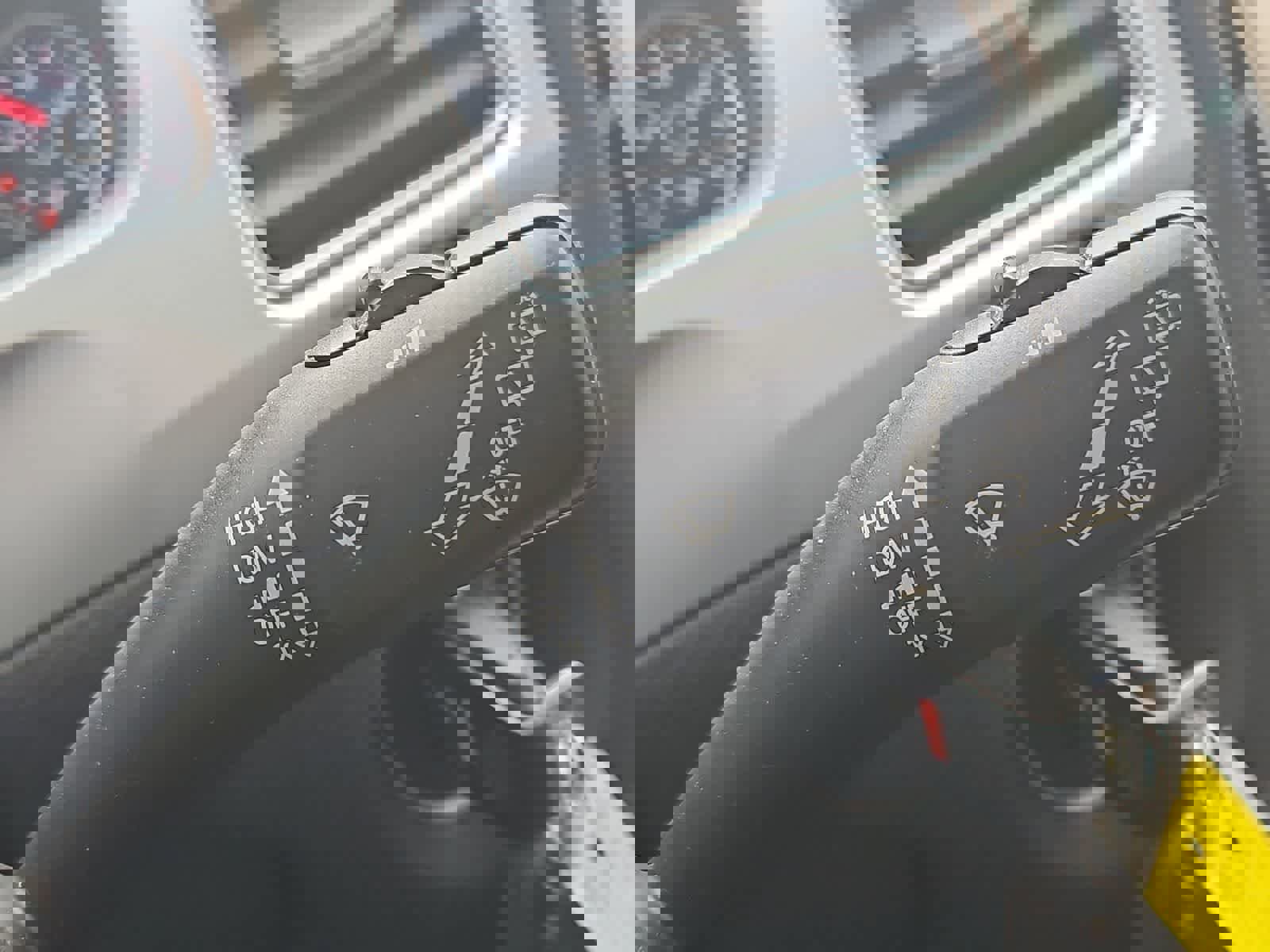 Used 2015 Volkswagen Touareg TDI AWD/4WD image 26