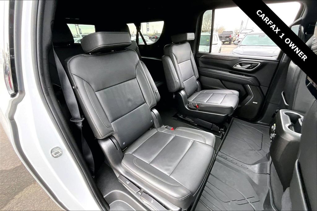 Used 2024 Chevrolet Suburban Z71 w/ Luxury Package AWD/4WD image 24