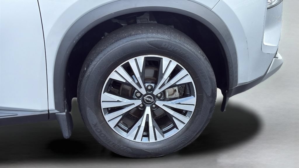 Used 2023 Nissan Rogue SV AWD/4WD image 21
