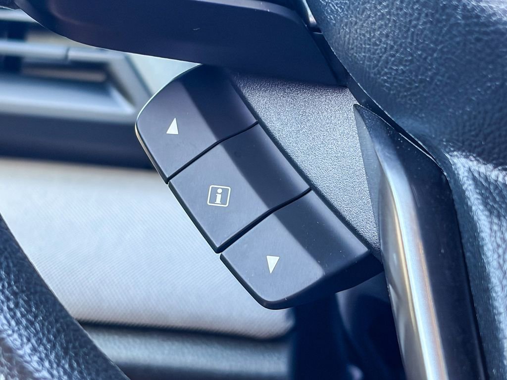 Used 2020 Subaru Legacy image 21