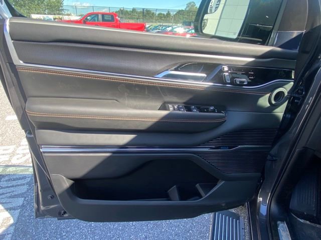 New 2023 Jeep Grand Wagoneer L Series III w/ Quick Order Packagew 28T image 13