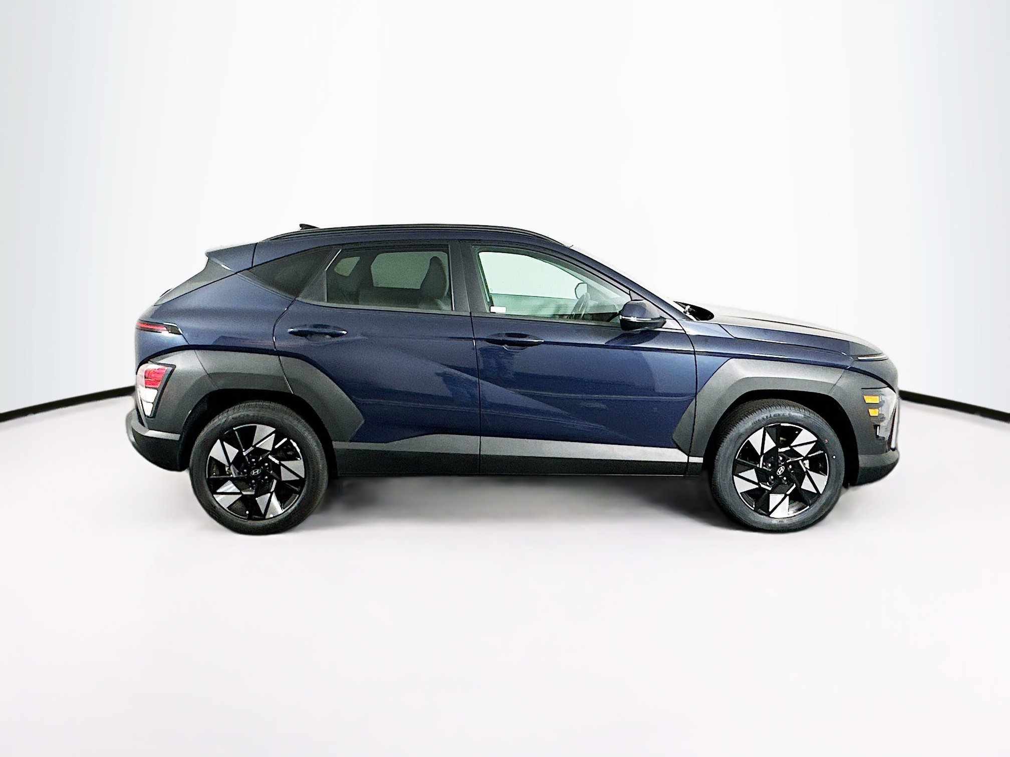 Used 2025 Hyundai Kona SEL image 10