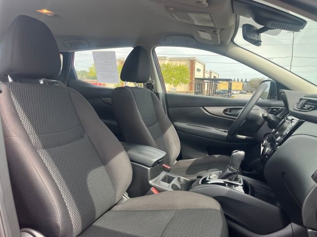 Used 2020 Nissan Rogue Sport S image 13
