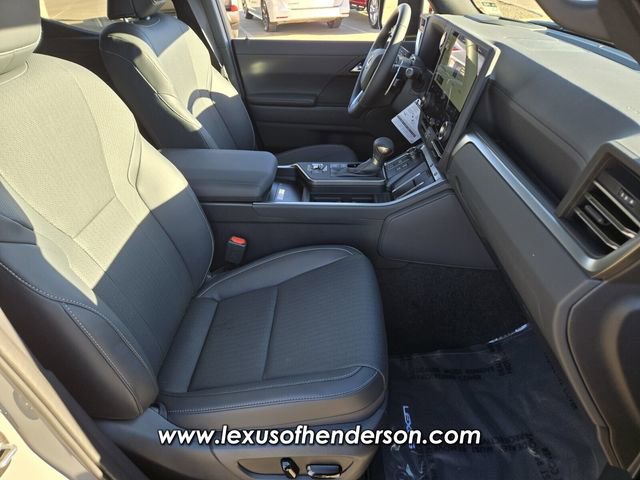 Used 2026 Lexus GX 550 w/ Cold Area Package image 18