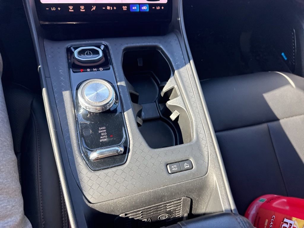 Used 2024 Jeep Wagoneer Launch Edition image 25