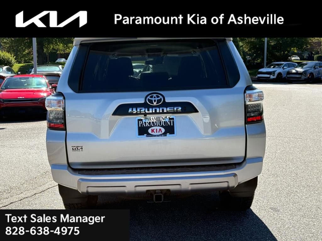 Used 2024 Toyota 4Runner TRD Off-Road image 5