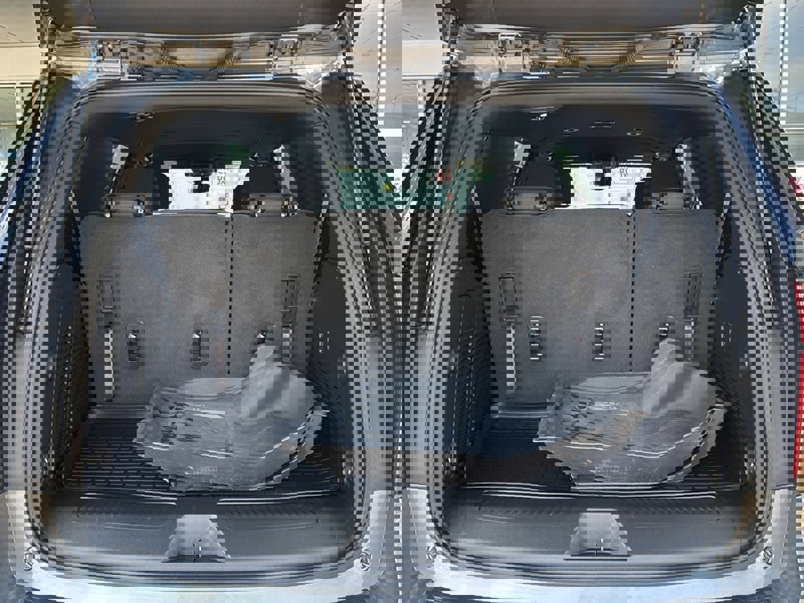 Used 2022 Chevrolet Tahoe LS w/ Driver Alert Package image 27