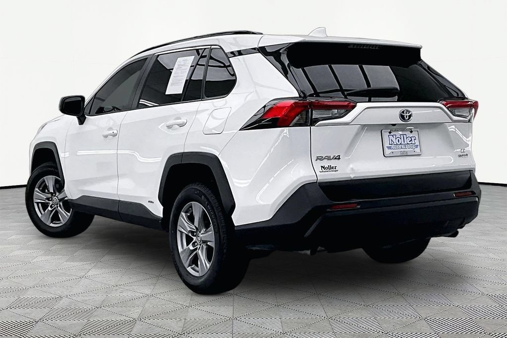 Used 2023 Toyota RAV4 LE AWD/4WD image 13