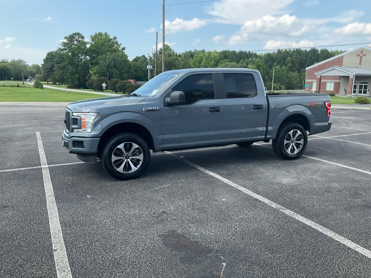 Used 2020 Ford F150 XL w/ Equipment Group 101A Mid AWD/4WD image 13