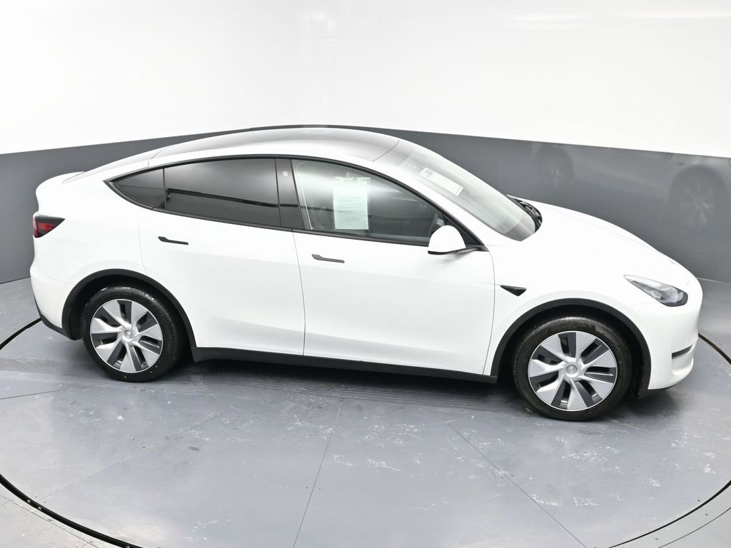 Used 2023 Tesla Model Y Long Range image 51