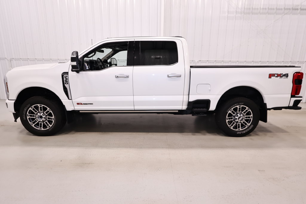 Certified 2025 Ford F350 Platinum w/ Platinum Plus Package AWD/4WD image 7