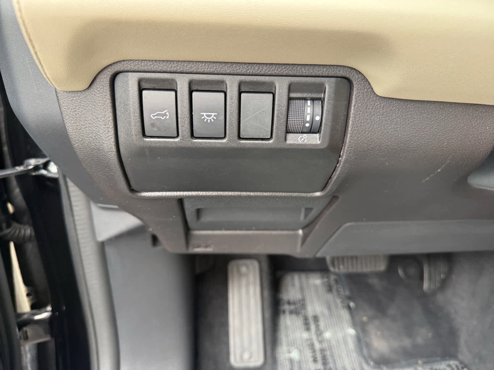 Used 2023 Subaru Ascent Limited w/ Technology Package image 24