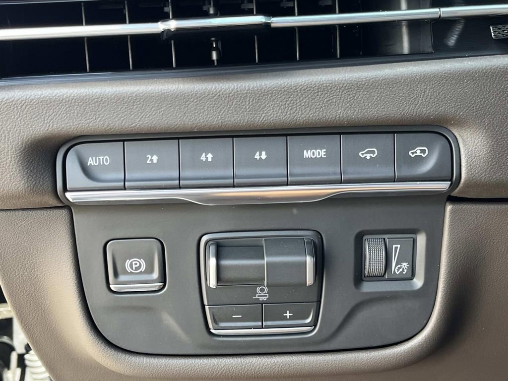 New 2026 Cadillac Escalade ESV Luxury w/ Touring Package image 31