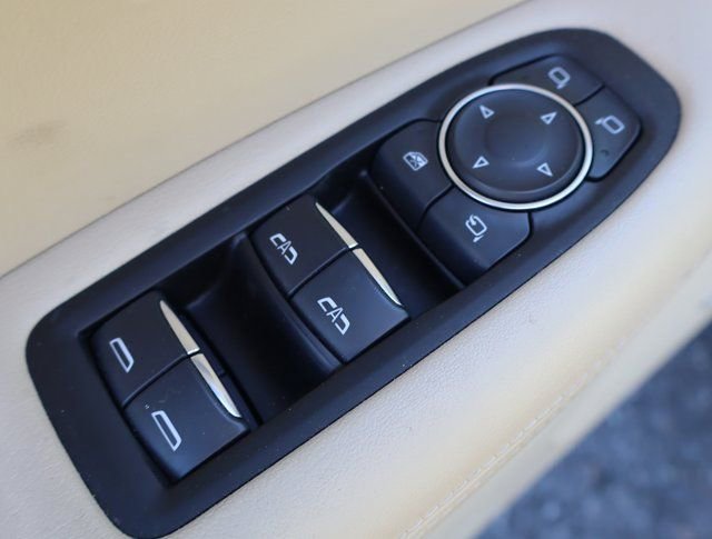 Used 2017 Cadillac XT5 Premium Luxury image 16