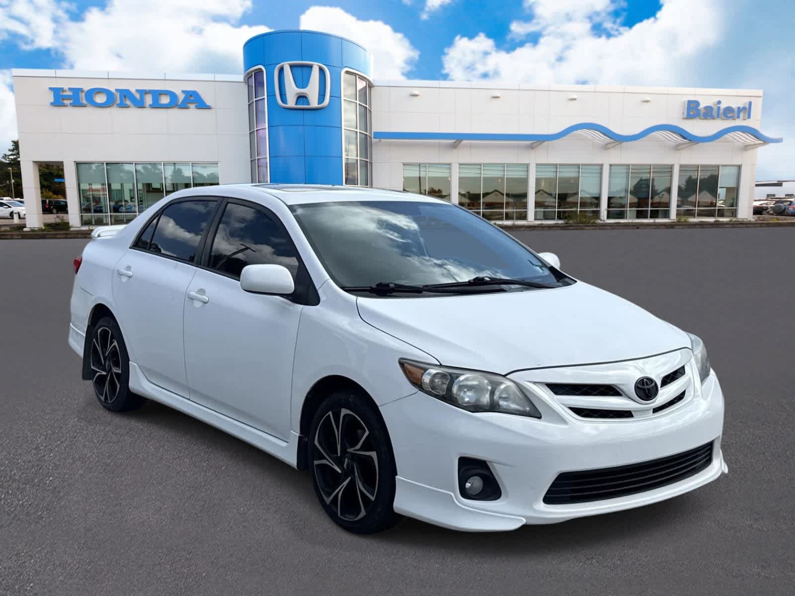 Used 2013 Toyota Corolla S w/ Premium Pkg FWD image 7