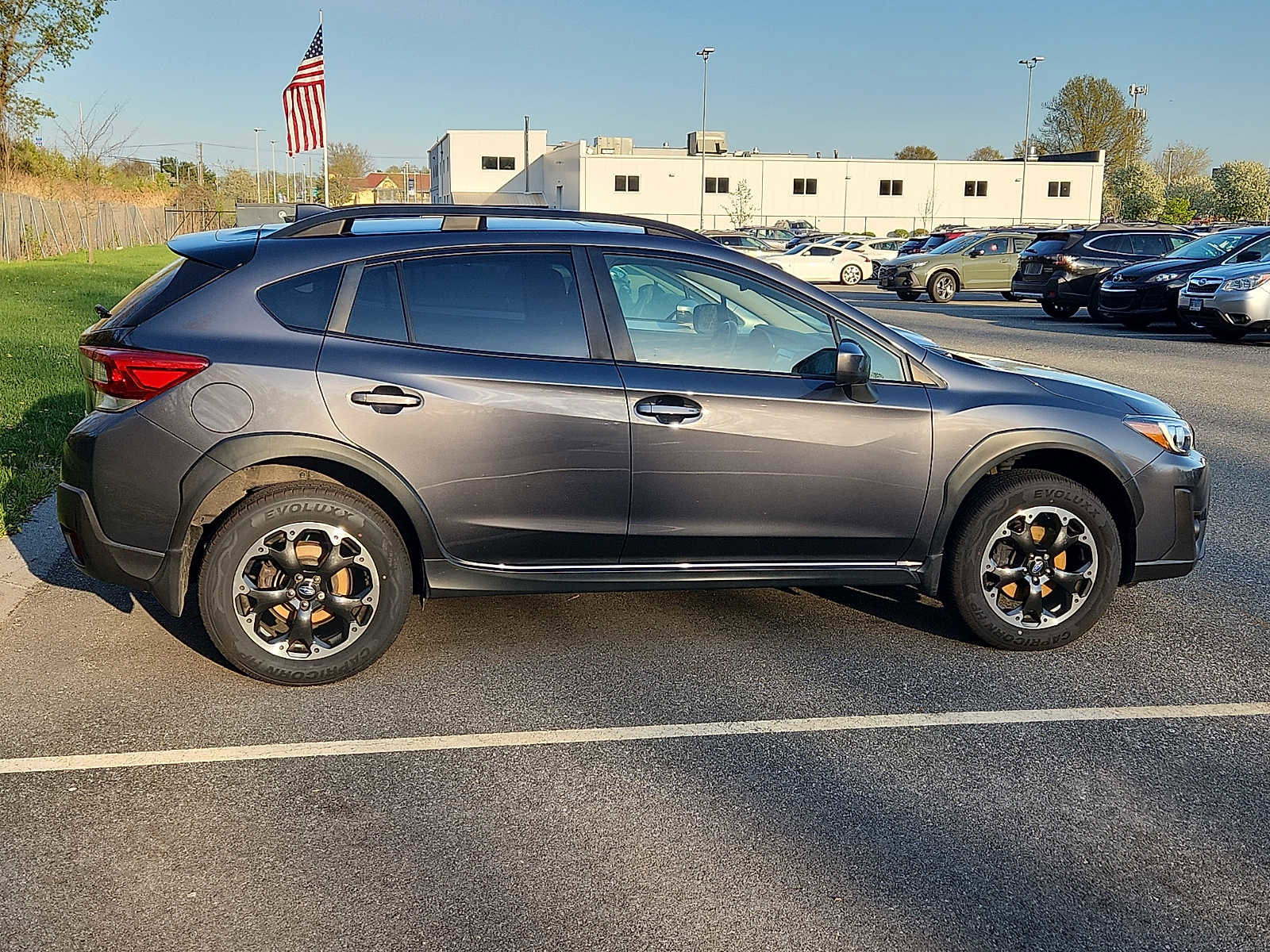 Used 2022 Subaru Crosstrek 2.0i Premium w/ Moonroof Package image 7