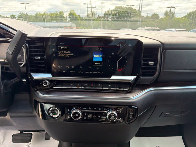 Used 2024 GMC Sierra 1500 SLT AWD/4WD image 17