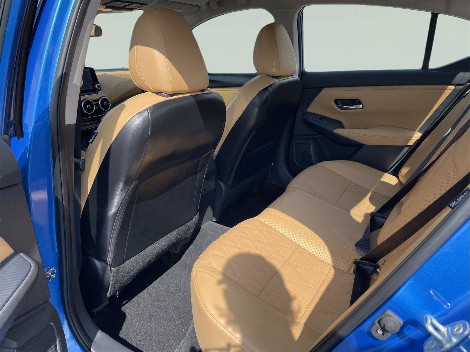 Used 2023 Nissan Sentra SV w/ SV Premium Package FWD image 14