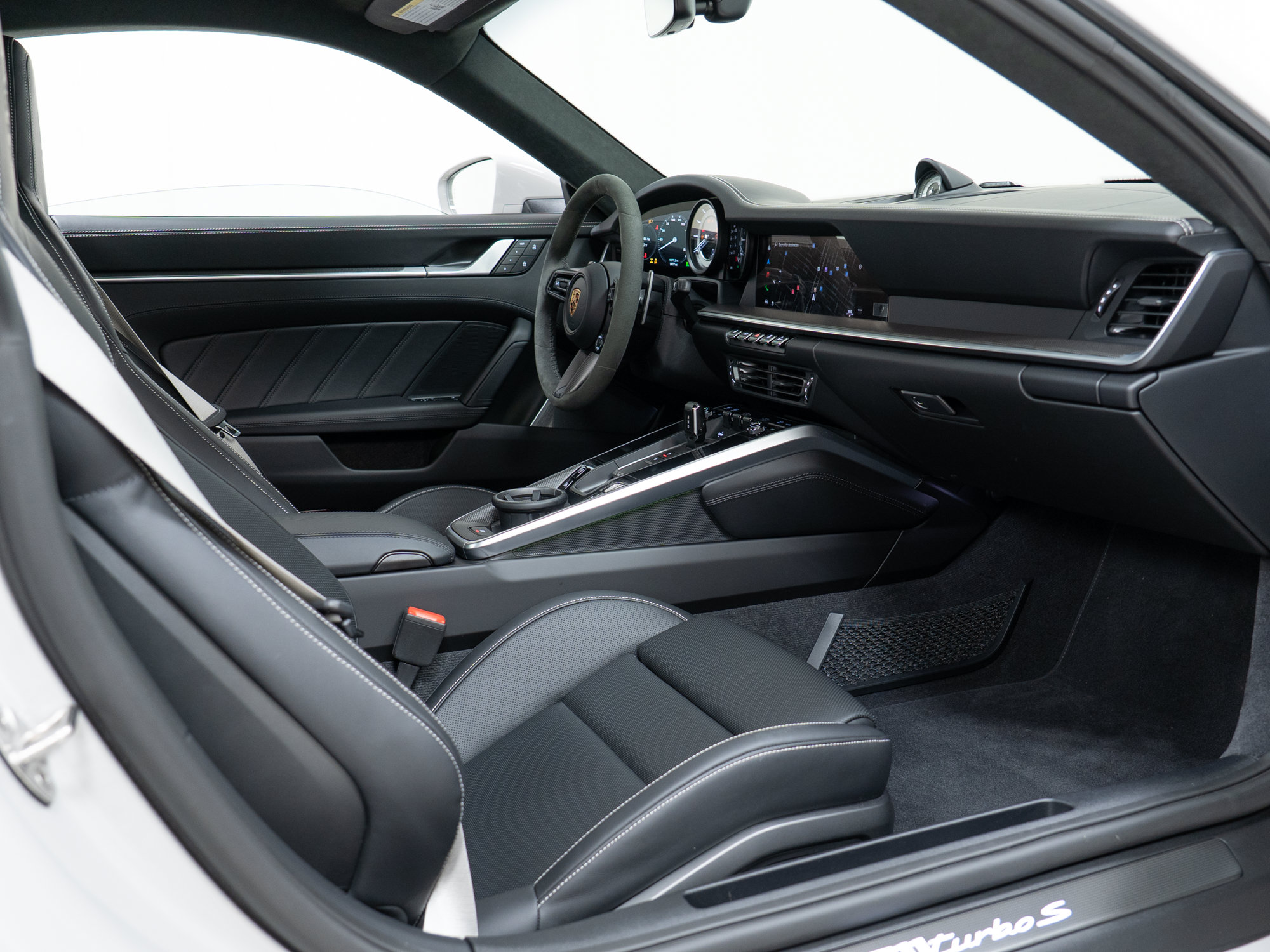 Certified 2025 Porsche 911 Turbo S AWD/4WD image 29