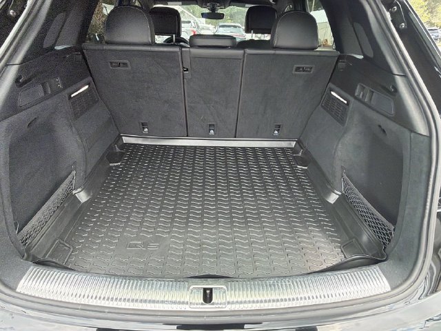 Used 2024 Audi SQ5 Prestige AWD/4WD image 12