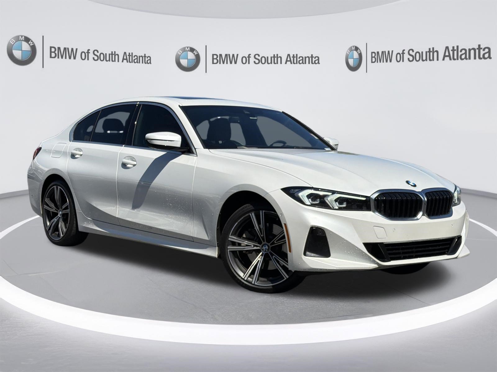 Used 2024 BMW 330i Sedan w/ Premium Package RWD image 2