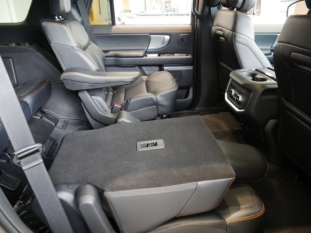 New 2027 Ford Expedition Tremor w/ Driver's Package AWD/4WD image 31