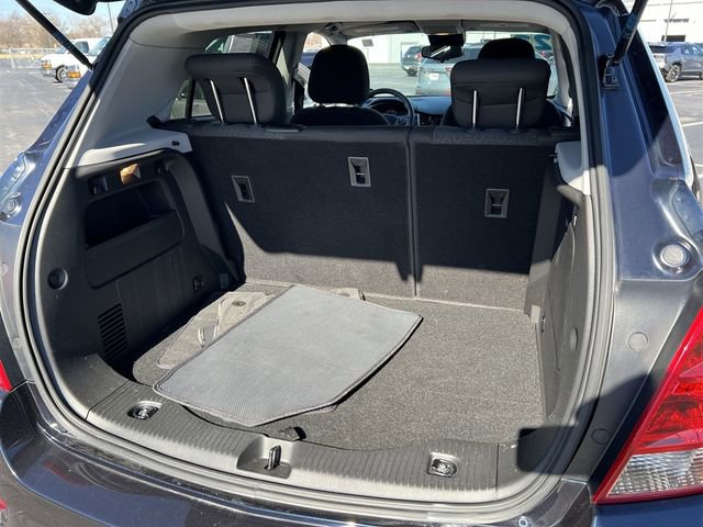 Certified 2022 Chevrolet Trax LS w/ Tint and Cruise Package image 20