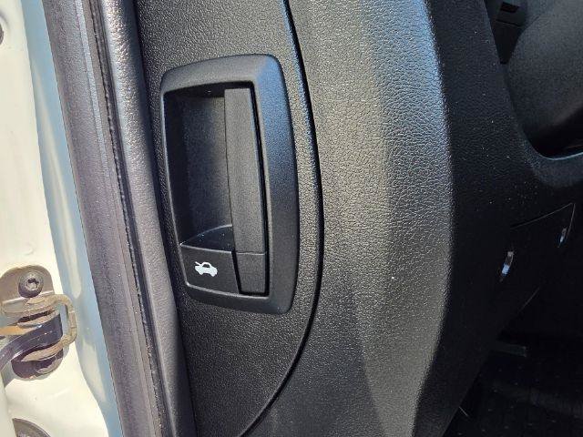 Used 2022 RAM ProMaster 2500 w/ Driver Convenience Group FWD image 15