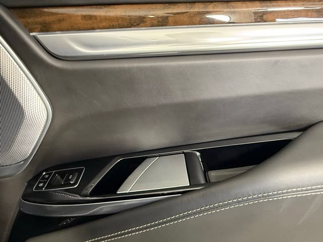 Certified 2025 Cadillac Escalade Sport Platinum w/ LPO, ONYX Package AWD/4WD image 29