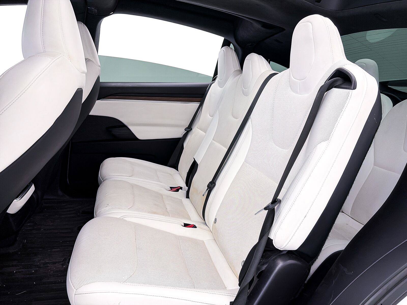 Used 2022 Tesla Model X AWD/4WD image 37