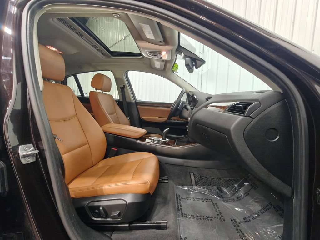 Used 2016 BMW X4 xDrive28i AWD/4WD image 26