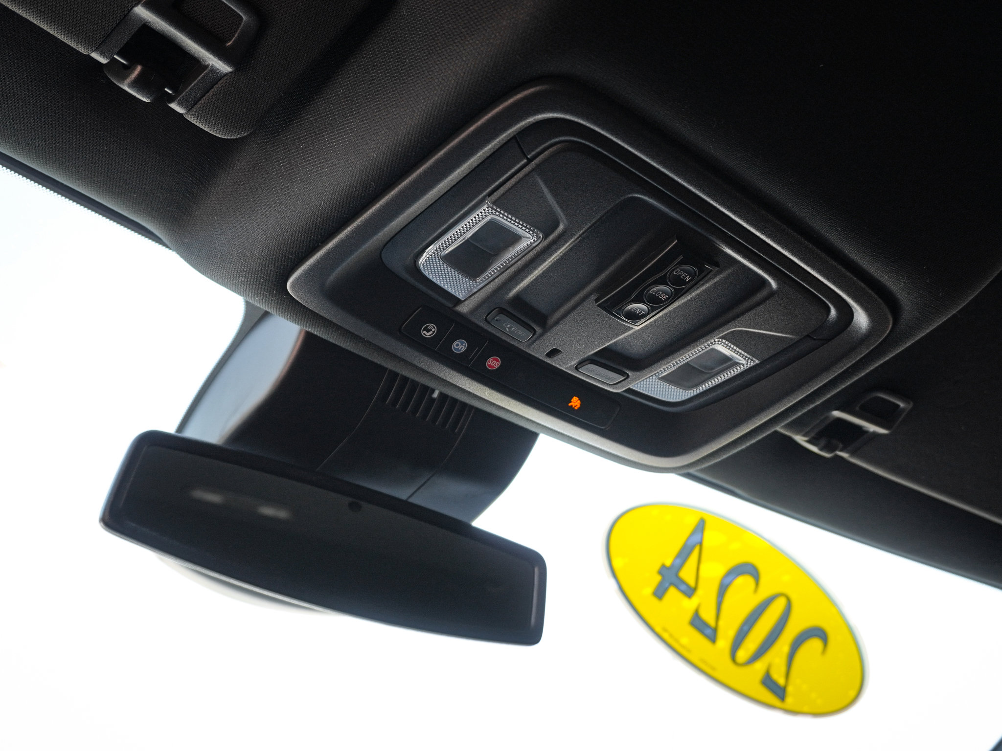 Used 2024 GMC Sierra 2500 AT4 image 27