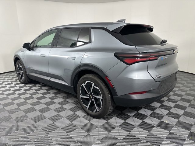 New 2026 Chevrolet Equinox EV LT image 3