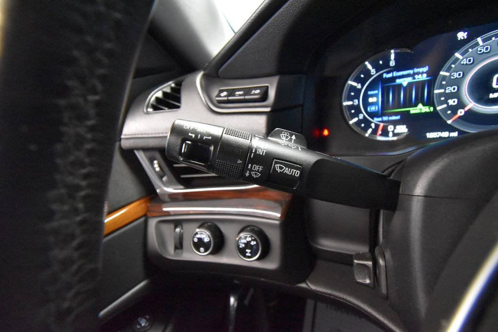 Used 2016 Cadillac Escalade Premium AWD/4WD image 13
